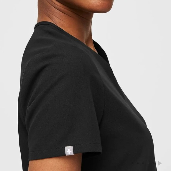 Figs Casma Three-Pocket Scrub Top Black Size XL - Picture 4 of 11